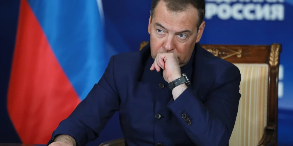 Dmitrija Medvedeva kārtējā inteliģences pērle: viņš ir izdomājis, kā atriebties “Netflix” un citiem