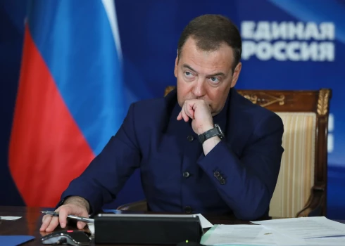 Dmitrija Medvedeva kārtējā inteliģences pērle: viņš ir izdomājis, kā atriebties “Netflix” un citiem