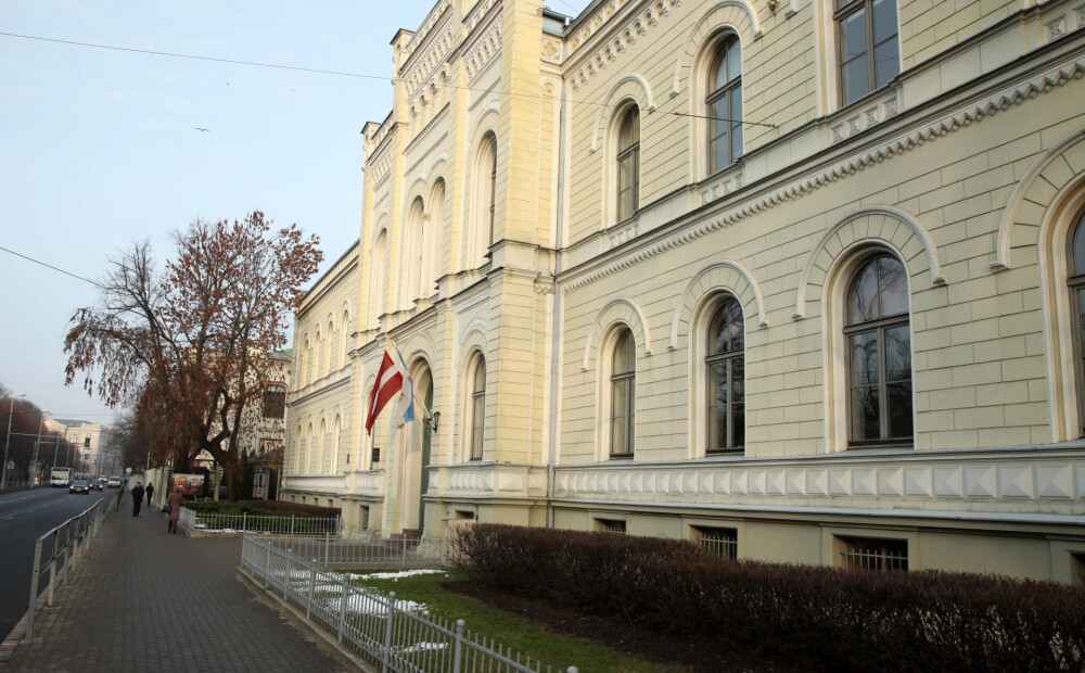 Rīgas Valsts 1. ģimnāzija neizpratnē par ieceri aizliegt iestājpārbaudījumus vidusskolās