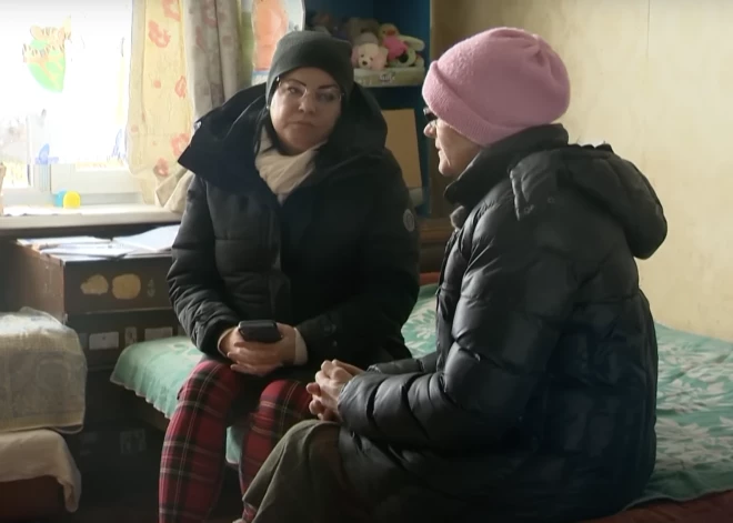 "Они сбежали от полиции, а я теперь должна платить": доверчивая пенсионерка из Латвии разрешила записать машину на себя и поплатилась