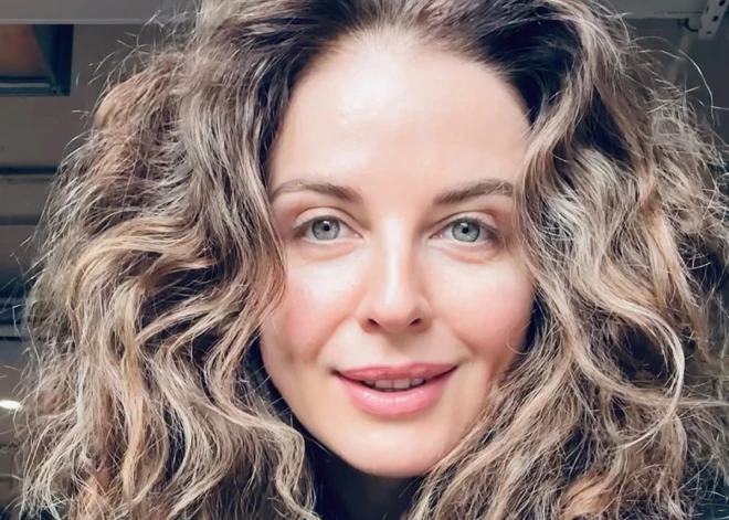 В Москве обстреляли машину автора хита 90-х "Я у твоих ног" Наталии Власовой