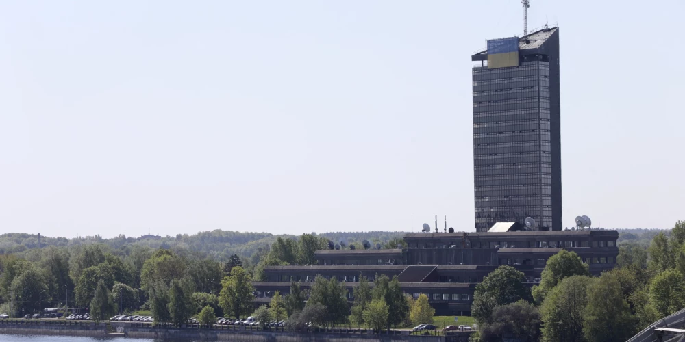 Koalīcija vienojas noņemt steidzamību grozījumiem par sabiedrisko mediju apvienošanu