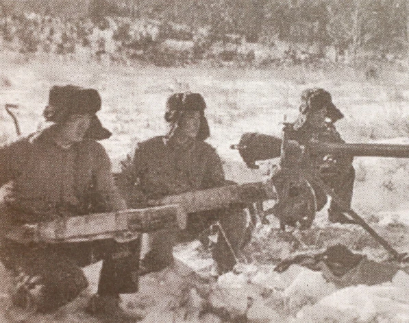 1969. gadā sākušamies Ķīnas un PSRS (pēc tam - Krievijas) militārais konflikts par Dženbao (Damanskas) salu pilnībā tika atrisināts tikai 2004. gadā (ķīniešu karavīri cīnās par Dženbao salu, 1969. gads).