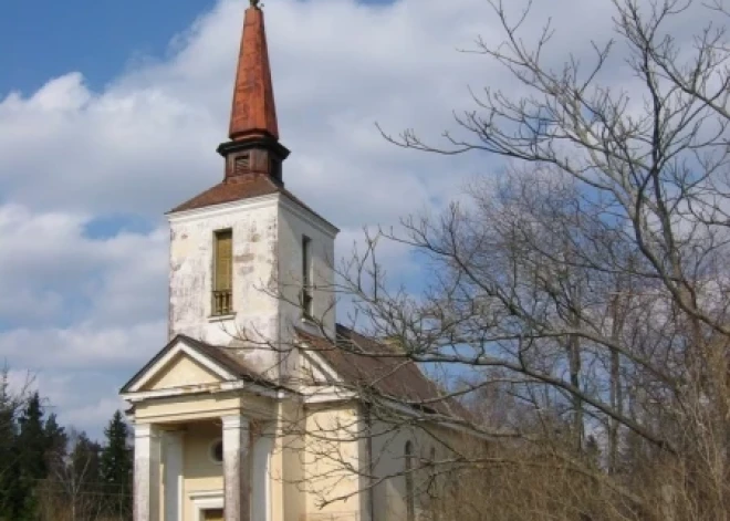 Talsu pusē uzfrišina slaveno Lepras slimnieku baznīcu