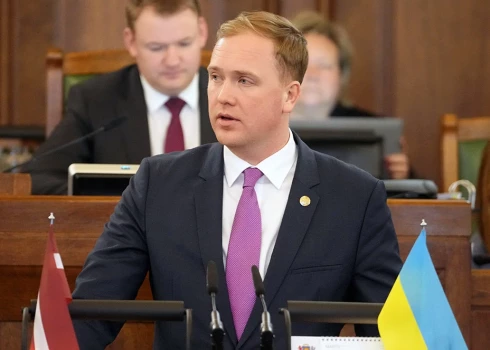 Par Latvijas Zemnieku savienības priekšsēdētāju vienbalsīgi ievēlē Viktoru Valaini