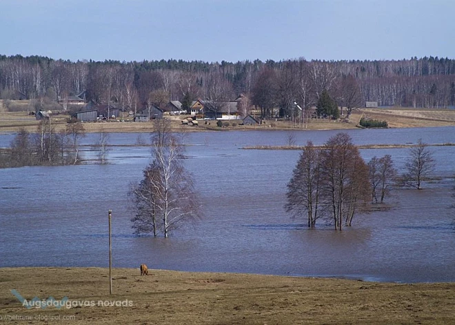 Augšdaugavas novadā applūduši vismaz astoņi ceļu posmi; sācis applūst vasarnīcu kooperatīvs