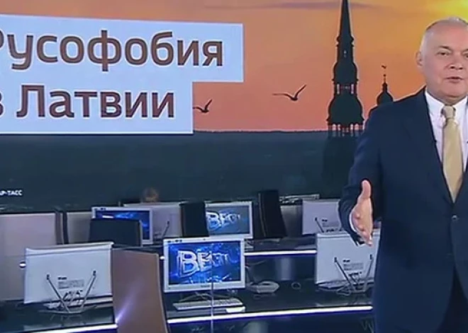 Нарушение антироссийских санкций: 14 латвийских журналистов предстанут перед судом