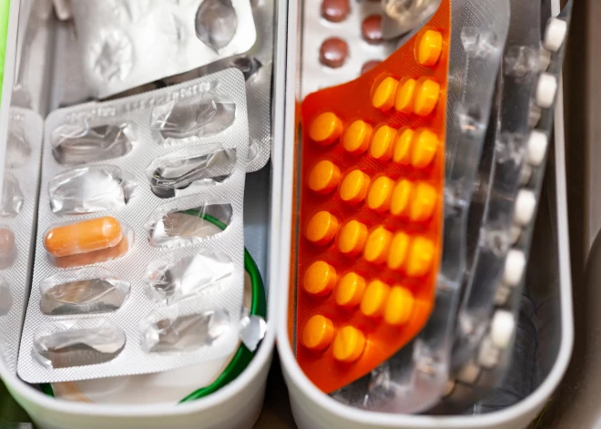 D, C vitamīns, vēl arī magnijs, cinks un kolagēns – ko tev patiesībā nodara pārāk daudz uztura bagātinātāju?