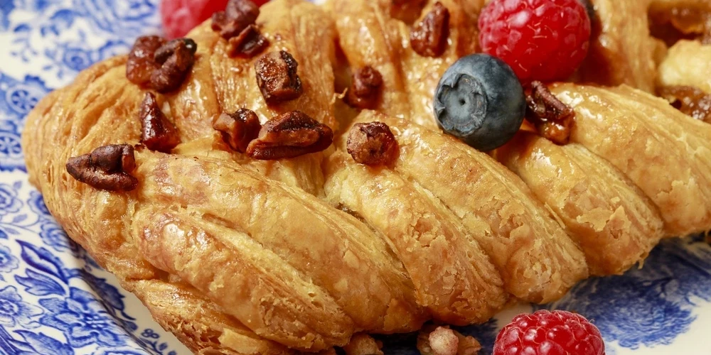 Biezpiena un banānu maizītes ar riekstiem