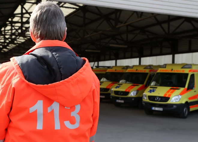 "Иногда мы не можем сформировать и 20 бригад по всей Латвии": в скорой помощи острая нехватка персонала