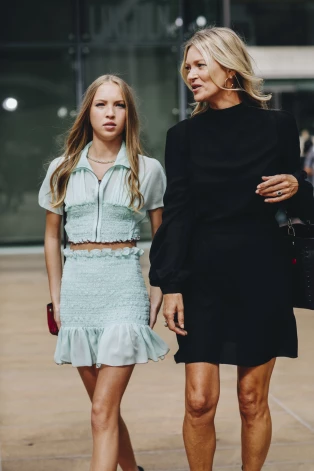 Keita un Lila Greisa Mosas Ņujorkas modes nedēļā, 2019. gads.