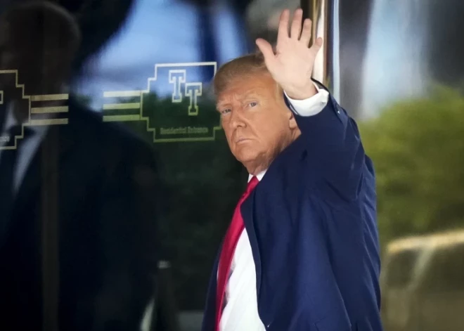 Экс-президент США Дональд Трамп арестован