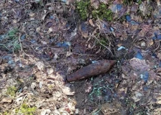 Dienvidkurzemes mežā atrasta nesprāgusi munīcija