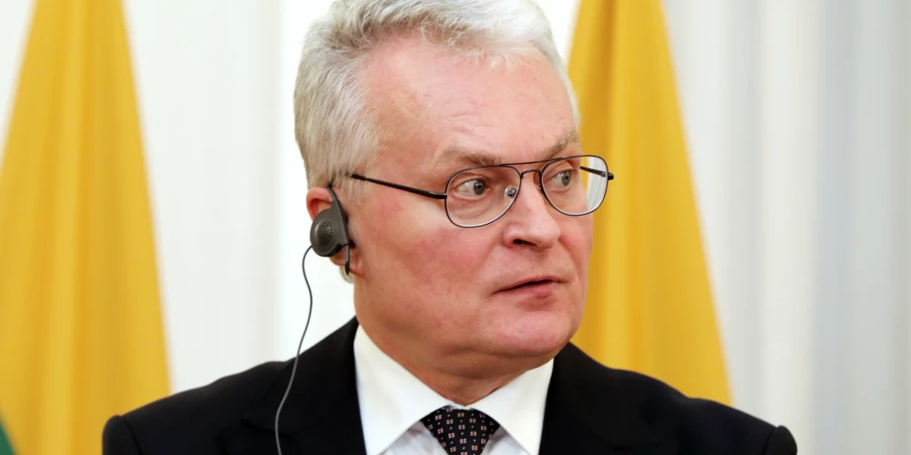 Skandāls Lietuvā: valsts prezidenta Nausēdas politiskajā karjerā bijis nesmukums, ko viņš slēpis