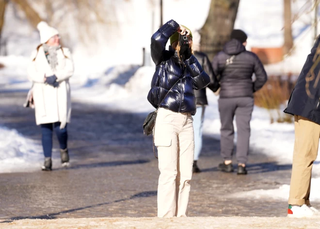 Nosaka nelielus atvieglojumus uzturēšanās atļauju pagarināšanai Krievijas pilsoņiem