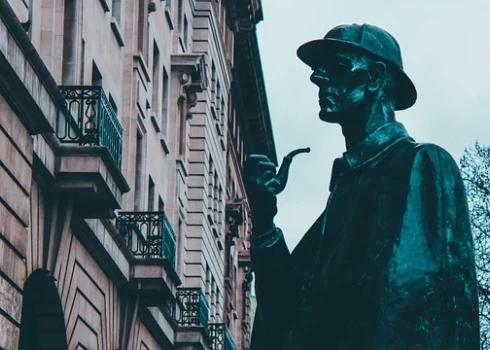 В городах Латвии пройдут лекции о Шерлоке Холмсе