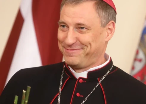 Архиепископ Станкевич поздравил католиков с Пасхой