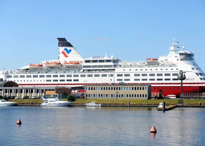 Tallink сдаст свой паром Isabelle в аренду канадцам: украинскими беженцам придется покинуть пристанище