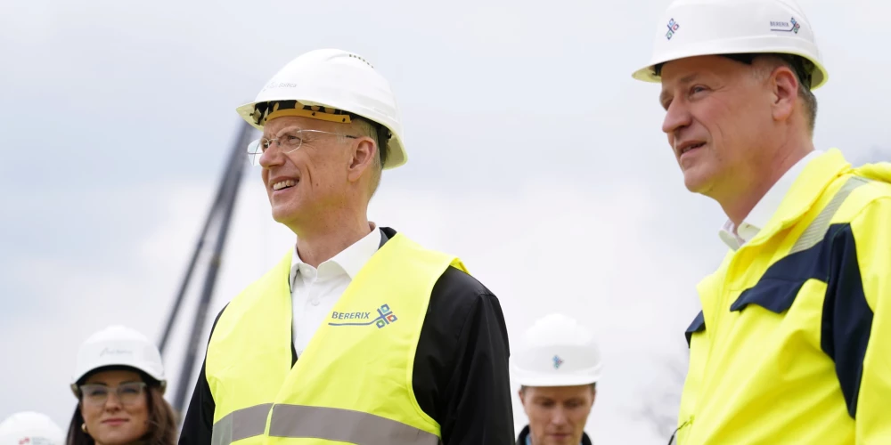 Кришьянис Кариньш посетил строительную площадку международного вокзала Rail Baltica в Риге.