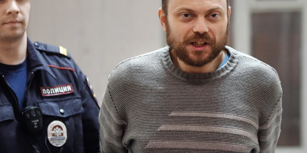 Мосгорсуд приговорил к 25 годам колонии строгого режима оппозиционера Владимира Кара-Мурзу