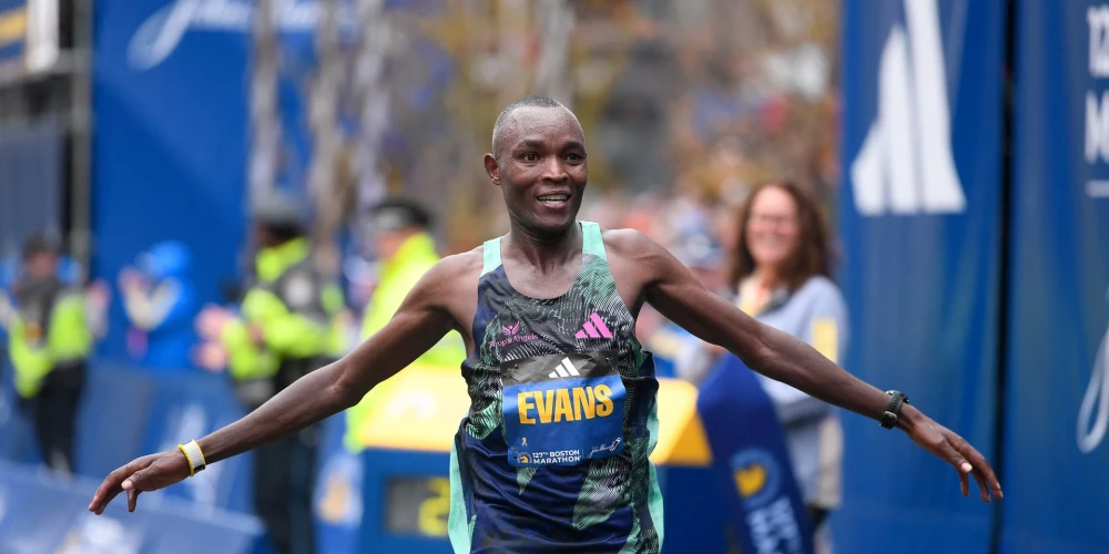 Kenijas atlēti uzvar Bostonas maratonā