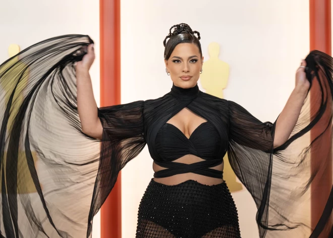 Журнал Maxim назвал "самую сексуальную женщину мира"