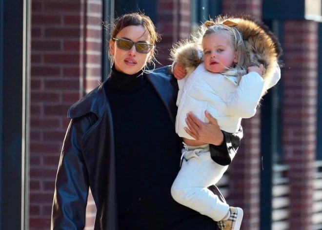 "Между карьерой и "мамскими" делами у меня нет времени на чужое мнение": Ирина Шейк дала откровенное интервью