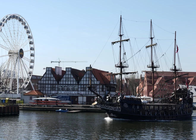 Гданьск — город в северной части Польши, расположен на побережье Балтийского моря.
