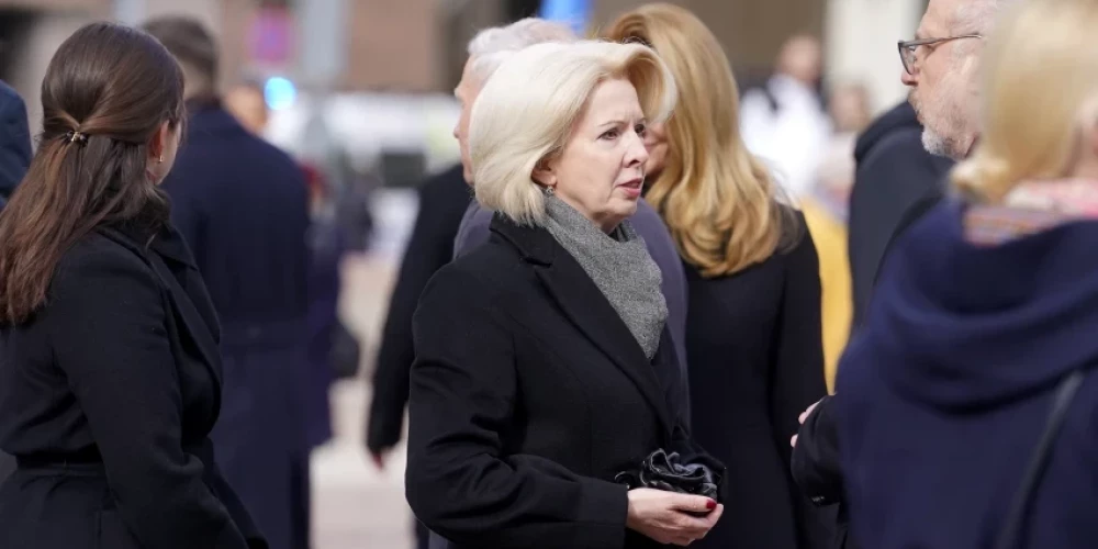 Министр обороны Латвии Инара Мурниеце 