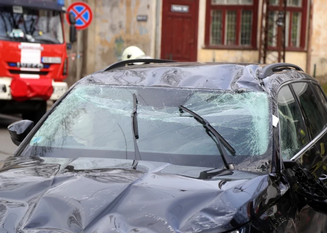 Piektdien satiksmes negadījumos cietuši 15 cilvēki