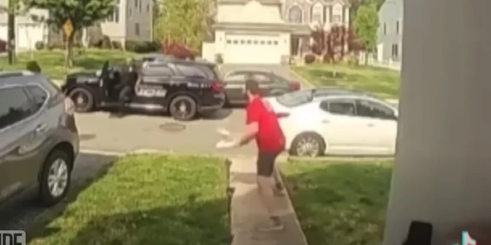 Когда курьер стал героем!