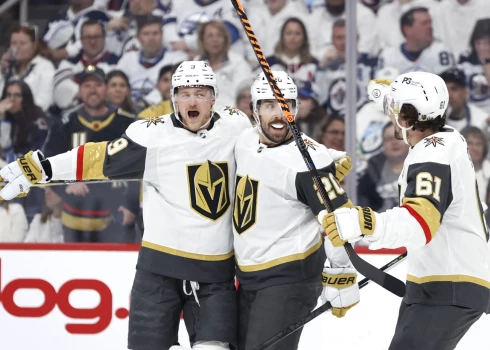 "Golden Knights" viesos pagarinājumā ar 5:4 pārspēja Vinipegas "Jets"