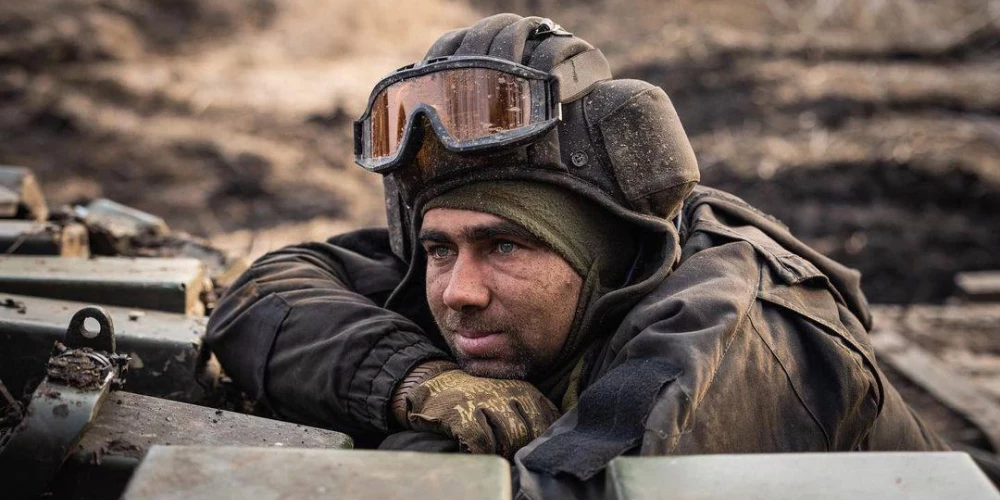 “Nepieciešams informatīvais klusums!” Ukrainas armija nokomentē ziņas par pārcelšanos pāri Dņeprai