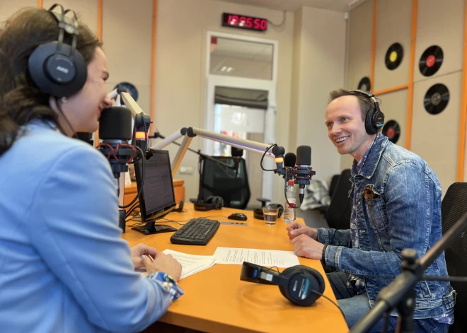 Renārs Kaupers par atmiņām un kurioziem, strādājot “Radio SWH”: “Tas bija brīnišķīgs laiks”