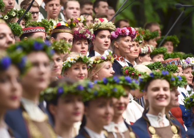 No Dziesmu un deju svētku biļetēm valsts plāno gūt ieņēmumus 7,5 miljonu eiro apmērā