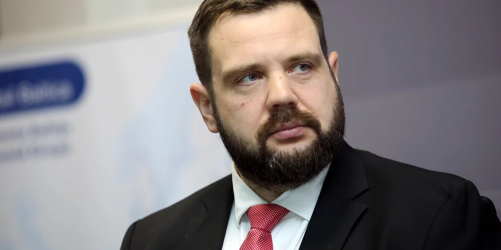 Vitenbergs savus izvirzītos kandidātus Liepājas SEZ un Rīgas brīvostas valdēs neplāno mainīt