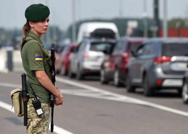 Ukrainas ēnas puse: korupcija sākas jau pie robežas