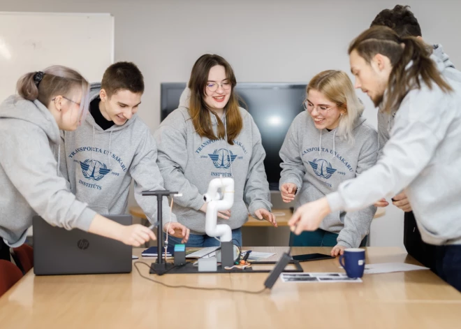 Iegūsti UK augstskolas diplomu Latvijā