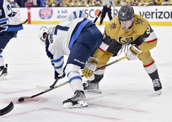 Bļugera "Golden Knights" ar pārliecinošu uzvaru sasniedz Stenlija kausa izcīņas otro kārtu