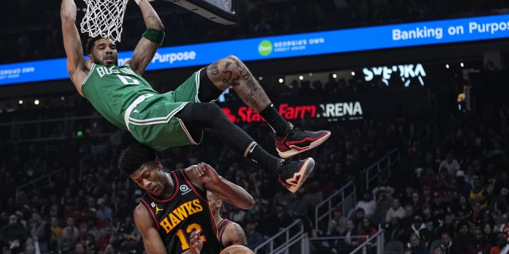 "Celtics" basketbolisti iekļūst NBA izslēgšanas spēļu otrajā kārtā