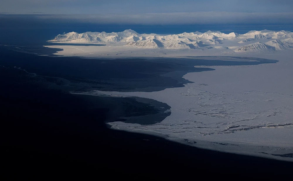 Vannstanden og temperaturene i havet slo ny rekord i fjor