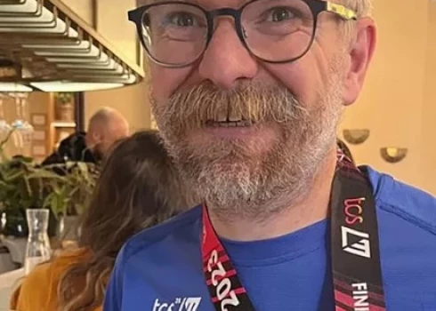 Vīrietis noskrien Londonas maratonu un nomirst pa ceļam uz mājām