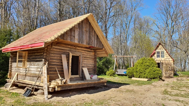 Guļbūves pirtiņu uz šo īpašumu Zviedris pārvedis no Latgales.