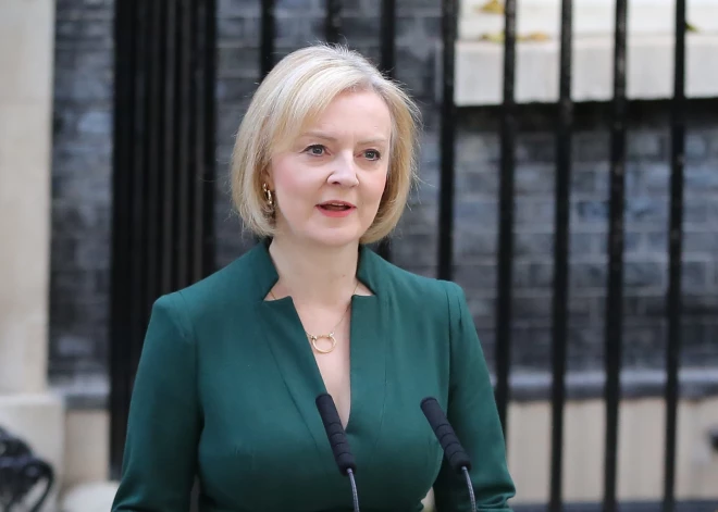 Britu ekspremjerei prasa maksāt par pazudušiem halātiem