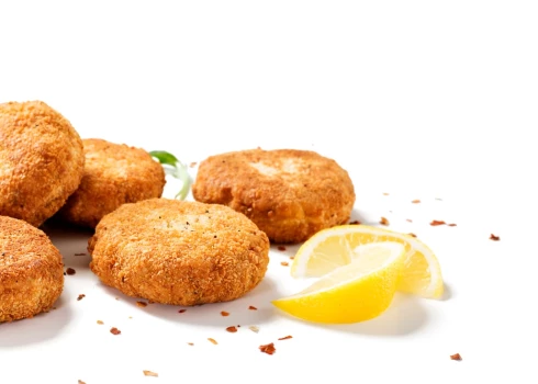 Kūpinātas zivs kotletes