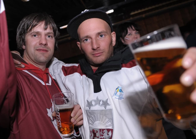 Hokeja čempionāts ar alu un bez tā. Atskats vēsturē