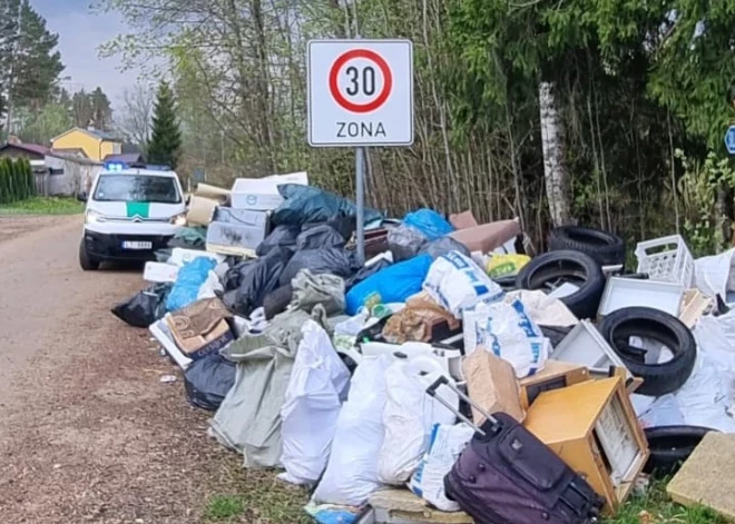 Šaudās Ventspils autoostā, Gulbenē iebrūk asfalts, Pampāļos „sagrauž” parka soliņus: kriminālā province