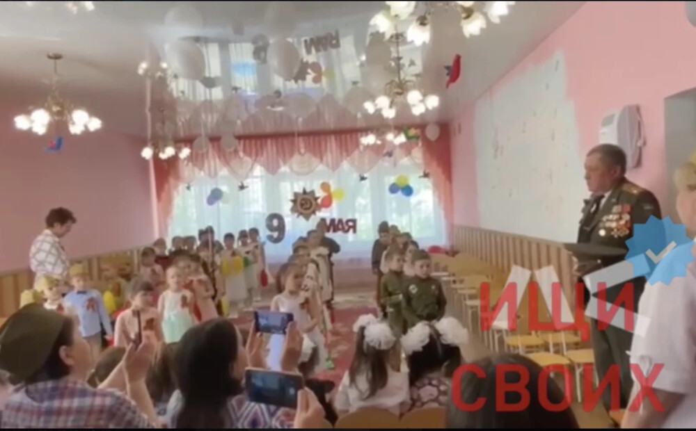 VIDEO: “Nomirt nav jābaidās!” Krievu virsnieka uzruna bērnudārzam atstāj uz pauzes