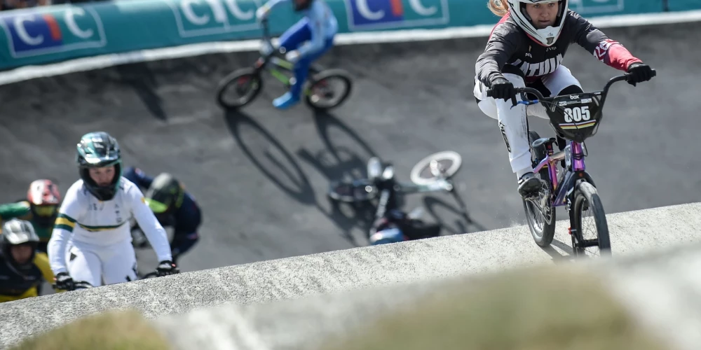 BMX riteņbraucēja Stūriška Eiropas kausā Valmierā uzvar arī svētdienas sacensībās