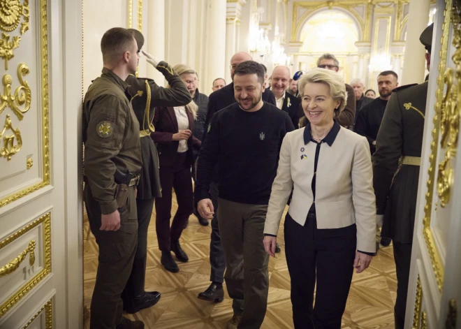 Kijivā ieradusies Eiropas Komisijas priekšsēdētāja Urzula fon der Leiena